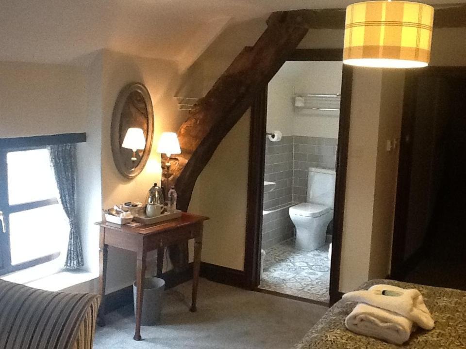 Royal George Hotel Great Easton  Quarto foto