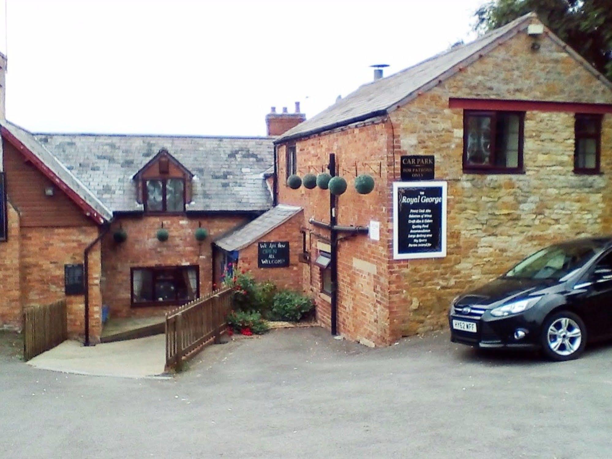 Royal George Hotel Great Easton  Exterior foto